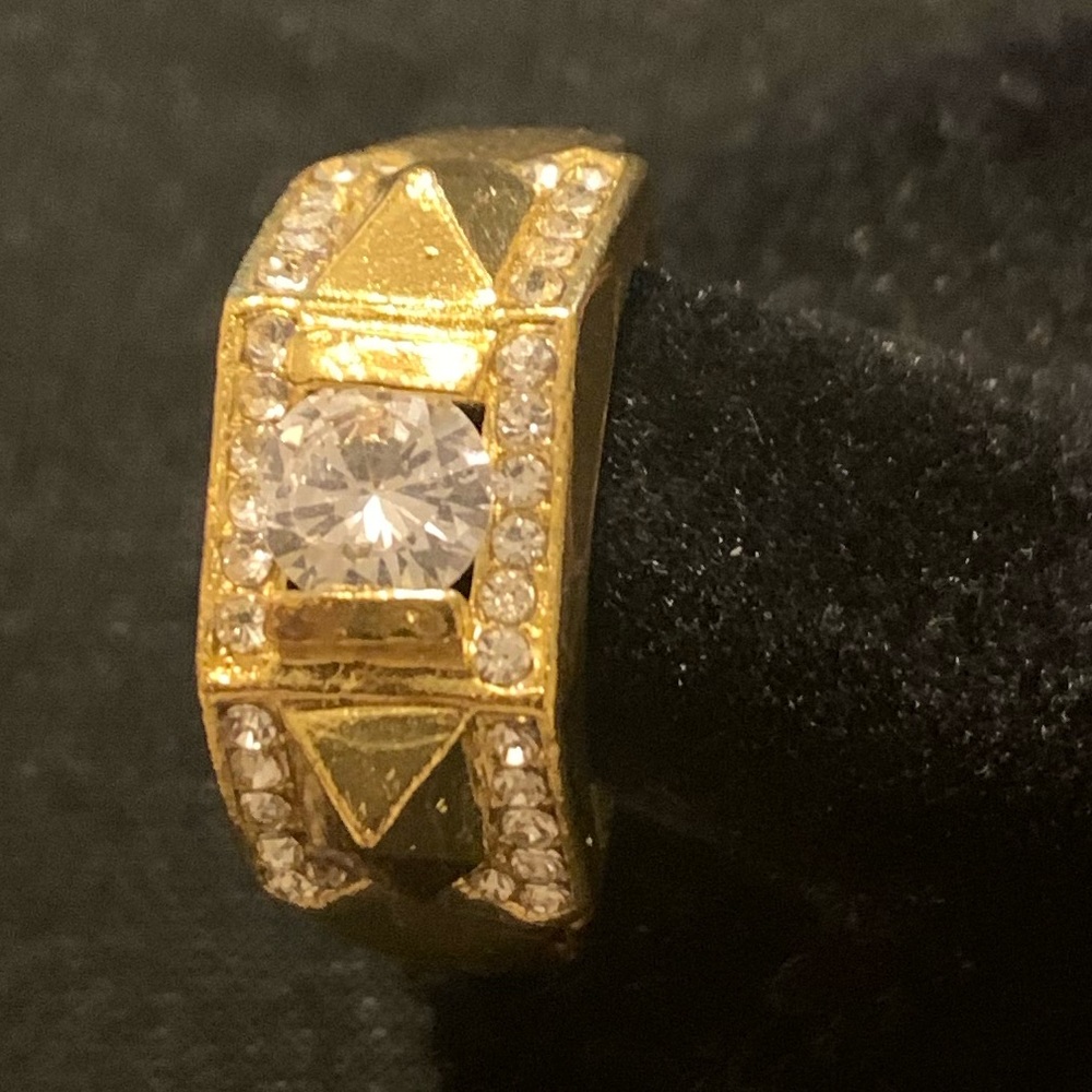 Gold Plated Ring with zirconium